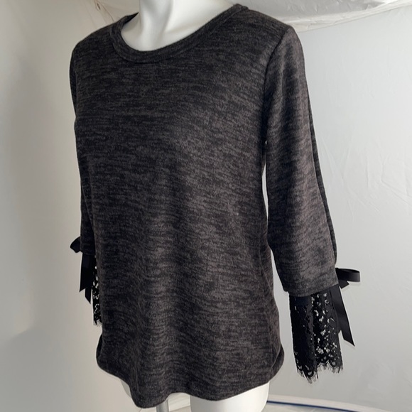 Femme Fatal black heather split sleeve top - Picture 3 of 10